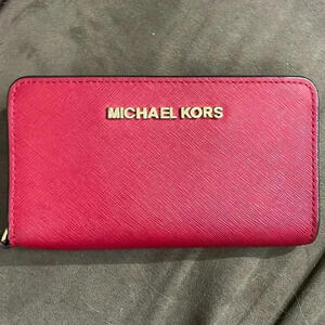 Michael Kors credit card holder
